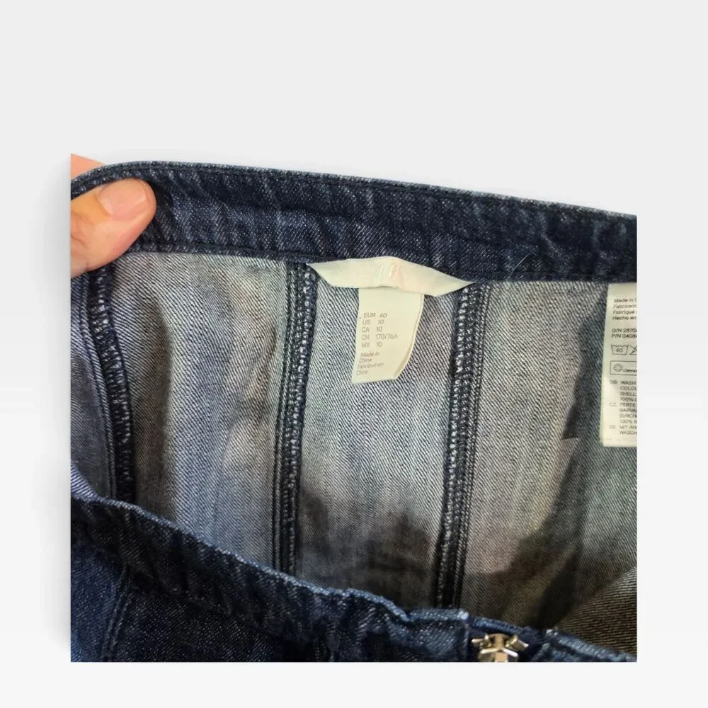 H&M Dark Wash Denim Zip Front Mini Skirt Ring Pull Paneled A-Line Size 10